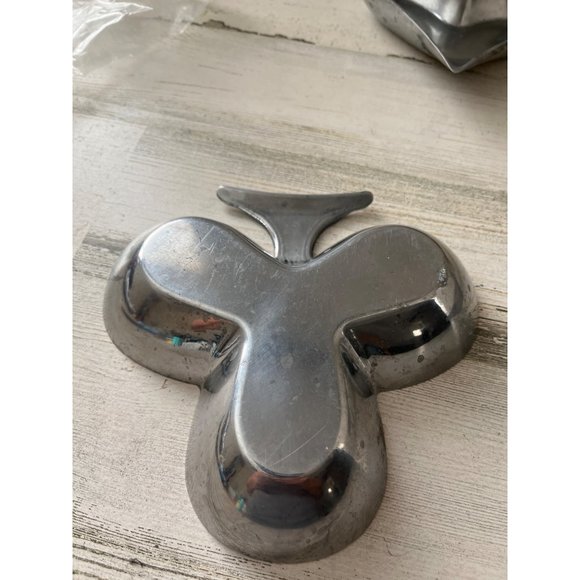 Heart diamond clover silver metal bowls set of four - Picture 3 of 16